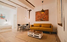 Charming Design Apartment Reina Sofia
